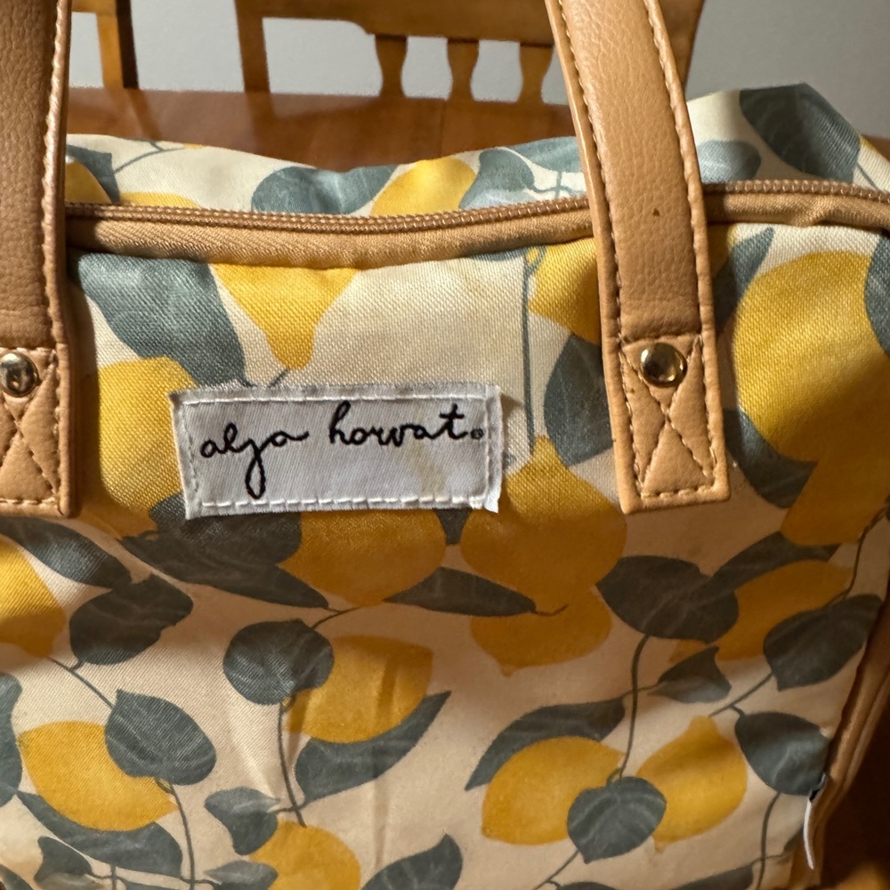 Fabric Lemon Patterned Insulated Lunchbox - Picture 2 of 6